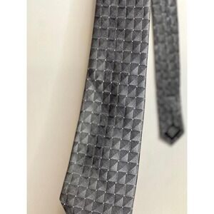 Van Heusen Necktie Gray Geometric Stain Resistant Silk‎ Tie 0343